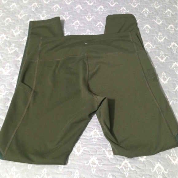 OLD NAVY Active GO-DRY Leggings Size M in Military Green. - Picture 5 of 7